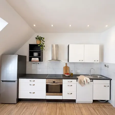 아파트 Gross & Modern - Dein Zuhause Im Herzen Duesseldorfs